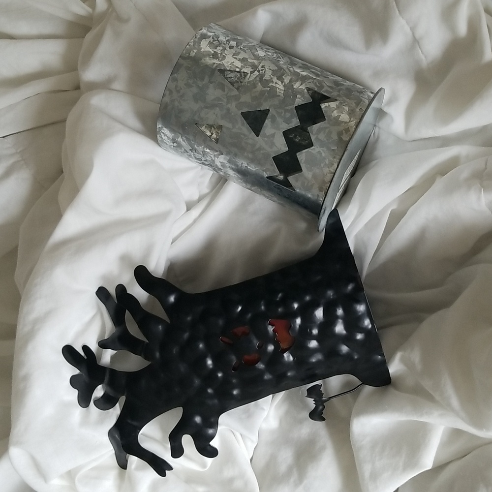 Spooky Halloween Candle Holder Set Of 2 Gothic Fall Home Decor Interior COPY🇺🇦 - Picture 4 of 12